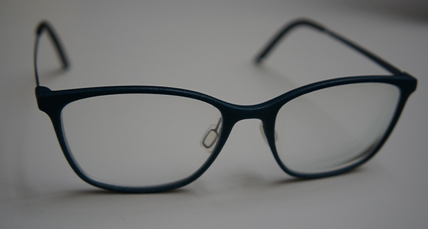画像4:オリジナルの3Dプリントメガネ